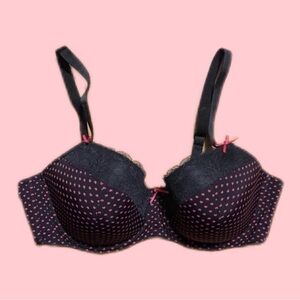 SOLD ❌ Adore Me Contour Bra Black w/ Pink Hearts NWOT